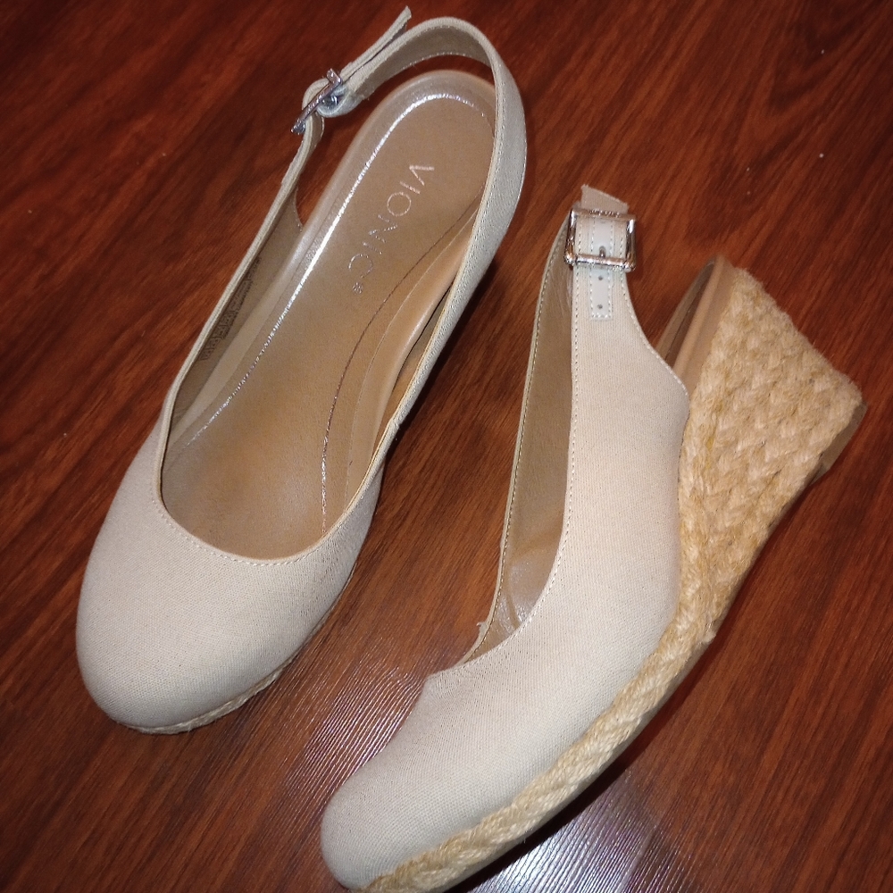 Vionic Beige Canvas Espadrille Wedge Slingbacks